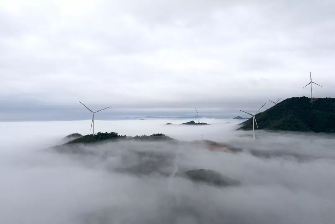 世界海拔最高风电场基础混凝土开仓浇筑